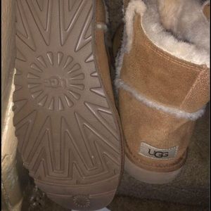 Barely worn, good condition UGG boots